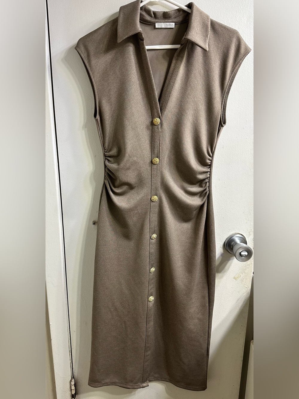 Zara Taupe Sleeveless Collared Button-Front Midi Dress - Picture 2 of 7